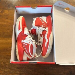 Nike Kylie Irving infinity shoes